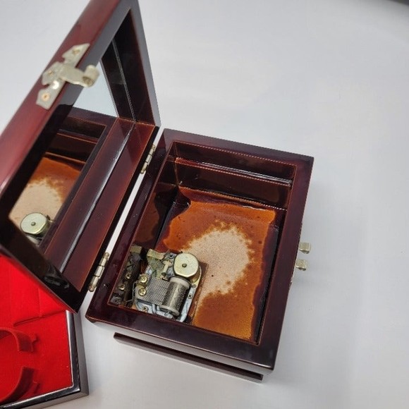 Vintage Mother Of Pearl Inlay Wooden lacquer Arirang Music Jewelry Box Korean - Picture 10 of 13